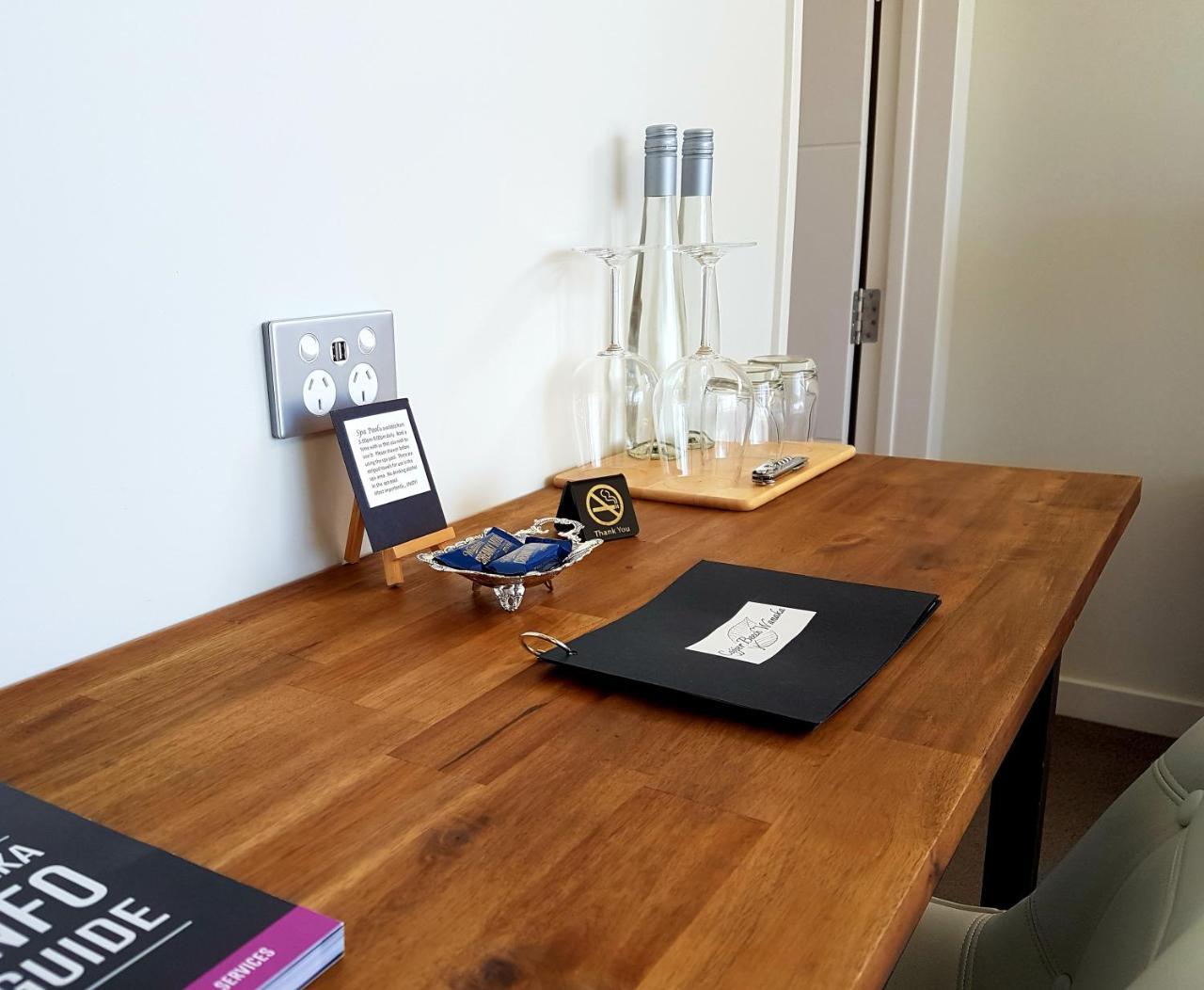 Copper Beech Wanaka - Luxury Accommodation 외부 사진